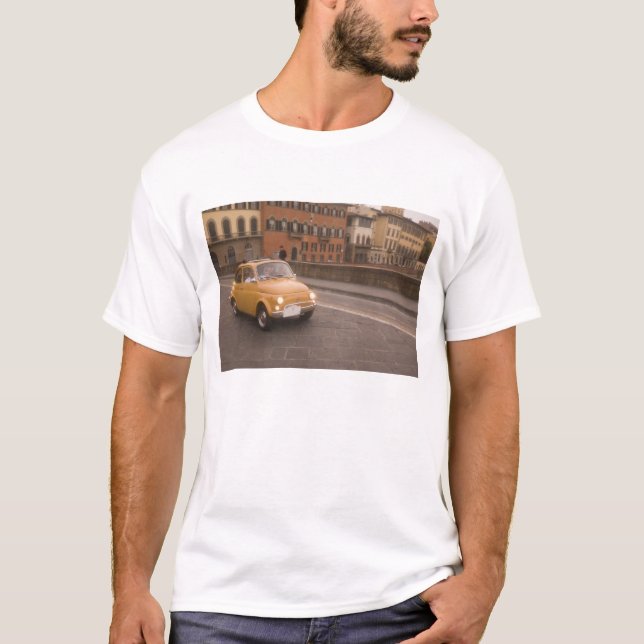 Camiseta Italia, Florencia. Fiat 800 Rally cruza Arno (Anverso)