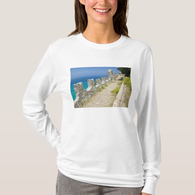 Camiseta Italia, Sicilia, Cefalu, Cliffside Walkway, La (Anverso)