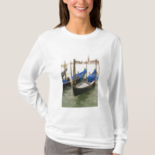 Camiseta Italia, Venecia, enfoque selectivo de góndola en l