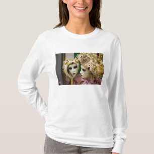 Camiseta Italia, Venecia, Isla Burano. Mujer vestida con