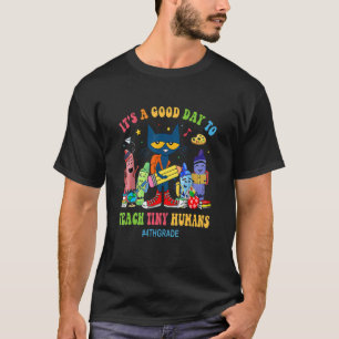 Camiseta It's A Good Day To Teach Tiny Humans 4th Grade Cat