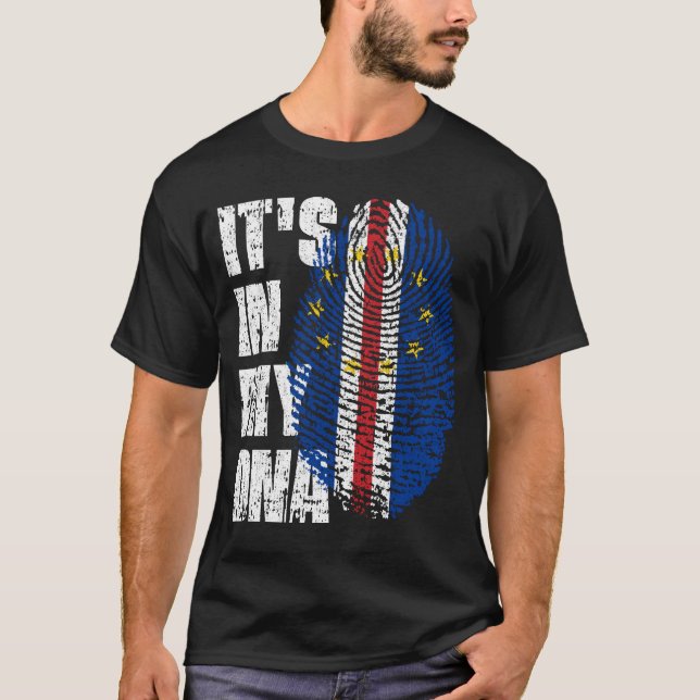Camiseta IT'S IN MY DNA Cape Verde Flag Boy Girl Gift (Anverso)