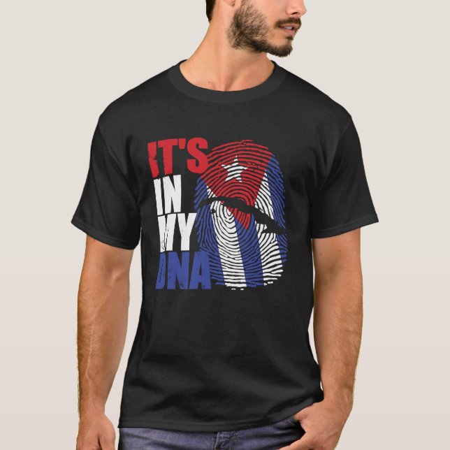 Camiseta It's in my DNA Cuba Cuban Flag (Anverso)