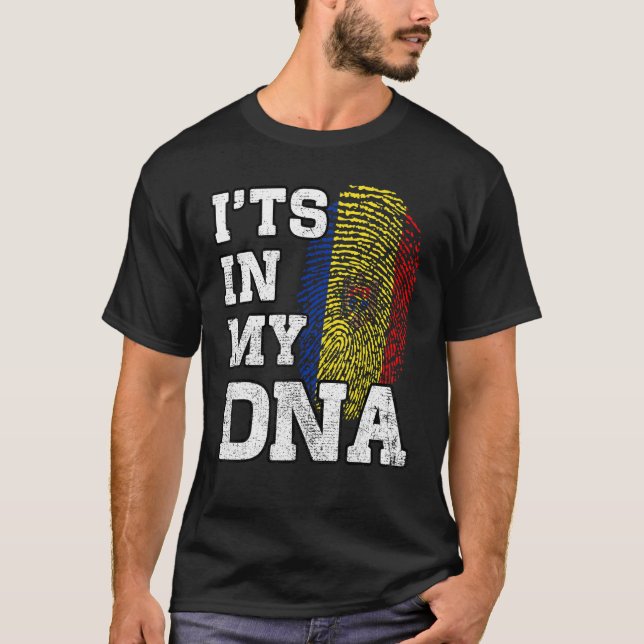 Camiseta It's In My DNA Moldovan Fingerprint Proud Moldova  (Anverso)
