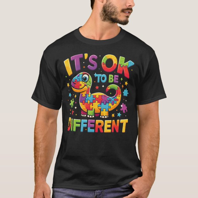 Camiseta Its Ok To Be Different Autism Awareness Cute T Rex (Anverso)
