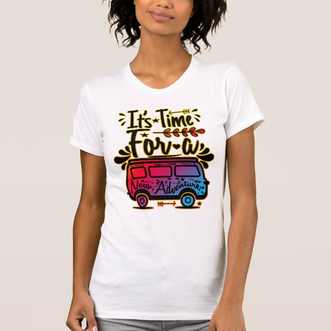 Camiseta It's Time For A New Adventure | Summer and Adventu (Anverso)