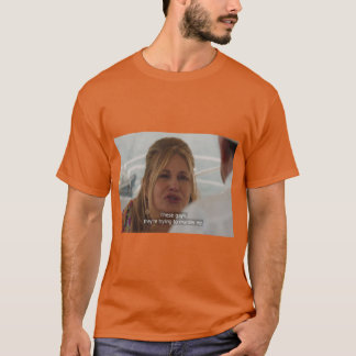 Camiseta Jennifer Coolidgeanyahese gays están tratando de a