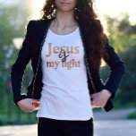 Camiseta Jesús cristiano es mi luz - Salmo 27<br><div class="desc">Camiseta cristiana para mujeres en caligrafía moderna. Este diseño moderno y moderno es la declaración perfecta de regalo y moda. Eleva tu fe con nuestra camiseta cristiana para mujeres, adornada con caligrafía elegante. Este moderno y moderno diseño no sólo sirve como un elegante toque de moda, sino que también es...</div>