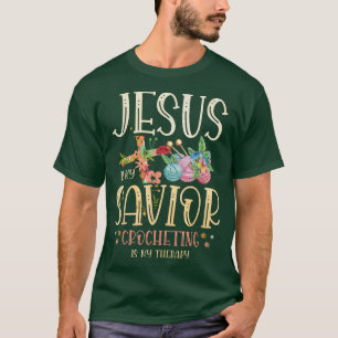 Camiseta Jesús es mi salvador crocheting es mi terapia para