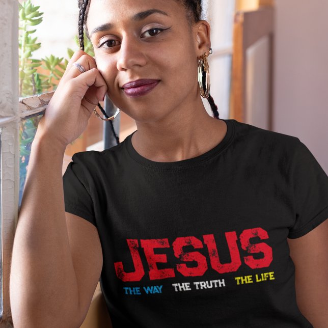 Camiseta Jesús La Forma De La Verdad La Vida Grunge (This colorful distressed t-shirt is the perfect way to share your faith with others. )