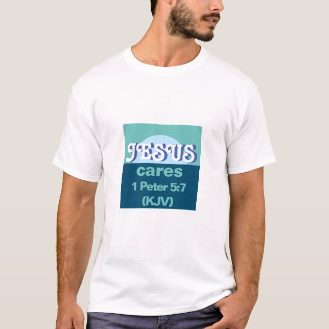 Camiseta Jesús Se Preocupa. 1 Peter 5:7 (KJV) - Ocean Blue  (Anverso)