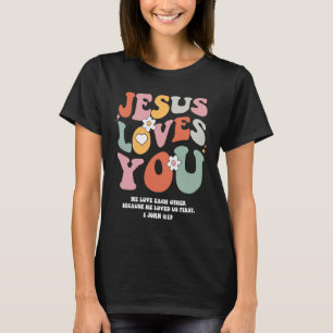 Camiseta Jesús Te Ama La Biblia Cristiana Verse Retro Groov