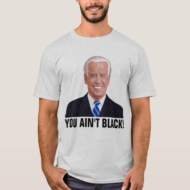 CAMISETA ¡JOE BIDEN DIVERTIDO NO ES NEGRO!PLAYERAS (Anverso)