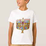 Camiseta Judaica Feliz Hanukkah Dreidel Menorah<br><div class="desc">Está viendo la colección Lee Hiller Designs of Home and Office Decor, Apparel, Gifts and Collectibles. Los diseños incluyen la fotografía Lee Hiller y la colección de arte digital de medios mixtos. Puedes ver su fotografía de la naturaleza en http://HikeOurPlanet.com/ y seguir su blog de caminatas dentro del Parque Nacional...</div>