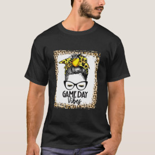 Camiseta Juego de Softball Bleached Day Vibes Messy Bun Sof