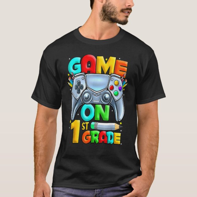 Camiseta Juego en 1er grado Volver a la escuela 1er grado U (Anverso)