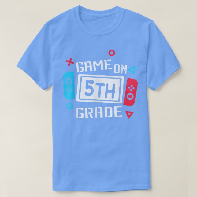 Camiseta Juego En El Videojuego De 5º Grado De Los Niños De (Diseño del anverso)