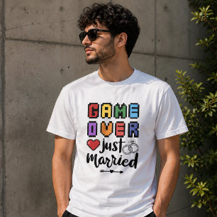 Camiseta Juego Retro de Píxeles Amor Casado