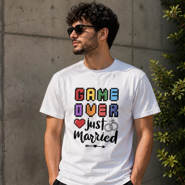 Camiseta Juego Retro de Píxeles Amor Casado (Subido por el creador)