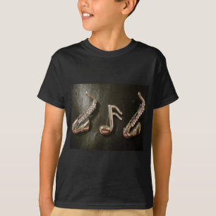 Camiseta Juegue una nota musical sobre ese Saxaphone