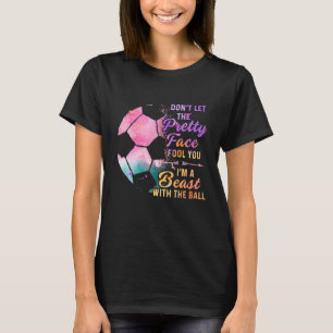 Camiseta Jugador de fútbol chica entrega equipo limpia a ma