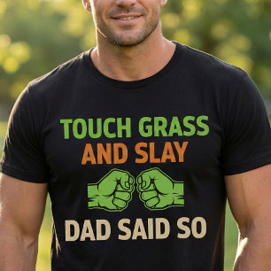 Camiseta Jugador Toca Césped Mata Cita con Humor de Papá