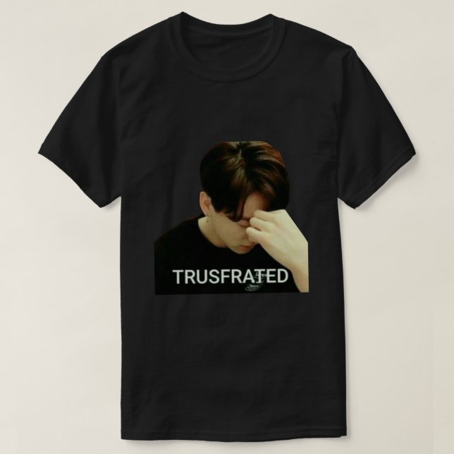 Camiseta jungkook es tan TRUSFRADO!!! Pegatina (Diseño del anverso)