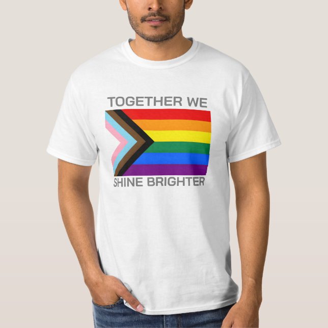 Camiseta Juntos hacemos brillar la bandera de Brighter Lgbt (Anverso)