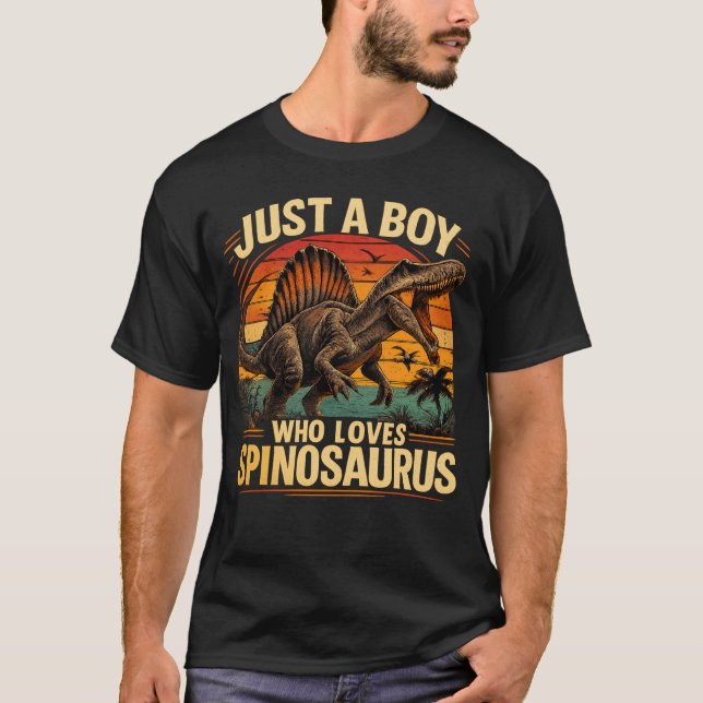 Camiseta Just a Boy Who Loves Spinosaurus Dinosaur Retro (Anverso)