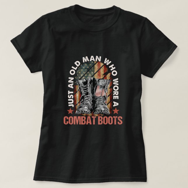 Camiseta Just An Old Woman Who Wore Combat Boots T-Shirt (Diseño del anverso)