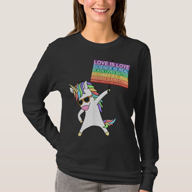 Camiseta Justicia social Unicornio protesta por la igualdad (Anverso)