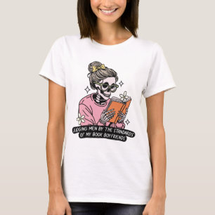 Camiseta Juzgar a los hombres según los estándares de mis n