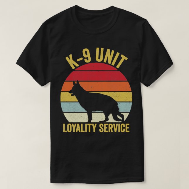 Camiseta K9 Oficial de policía Viñeta de perro2 (Diseño del anverso)