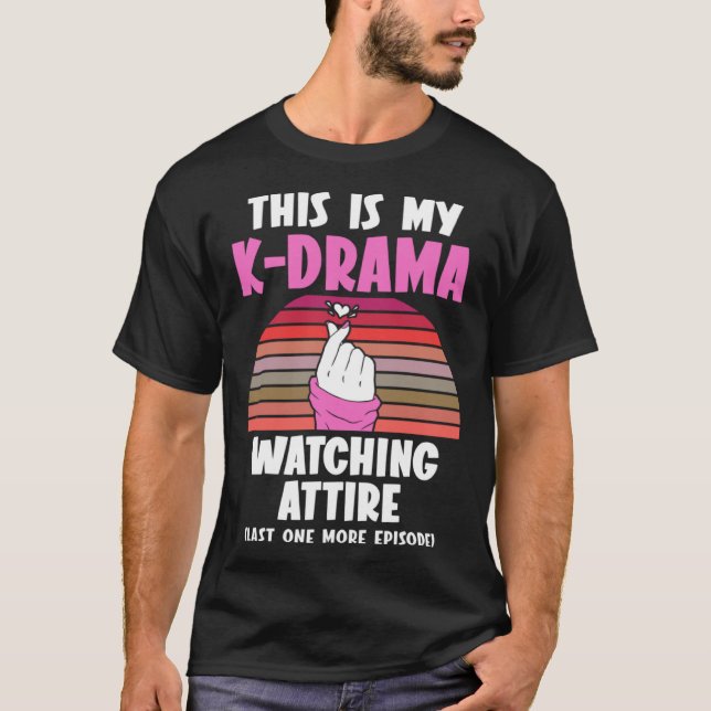 Camiseta K Drama Watching Oppa Finger One More Episode (Anverso)