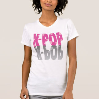 Camiseta K-Pop con puntos y sombra en rosa