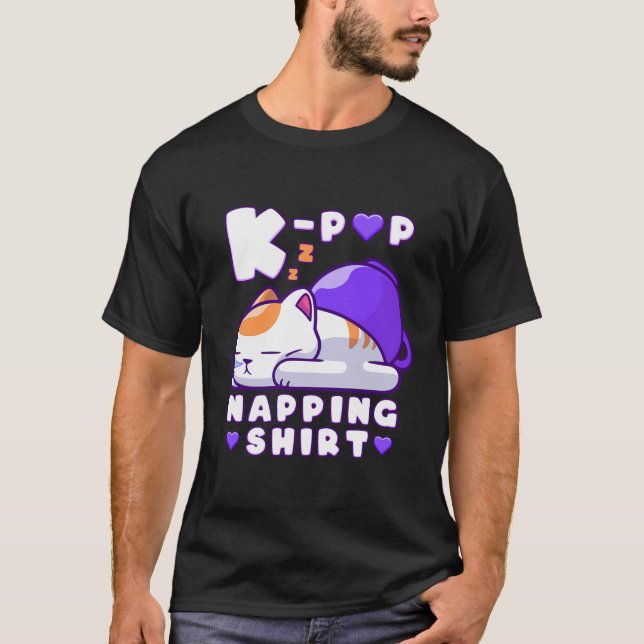 Camiseta K-Pop Music Sleeping Cat K-Pop Napping (Anverso)