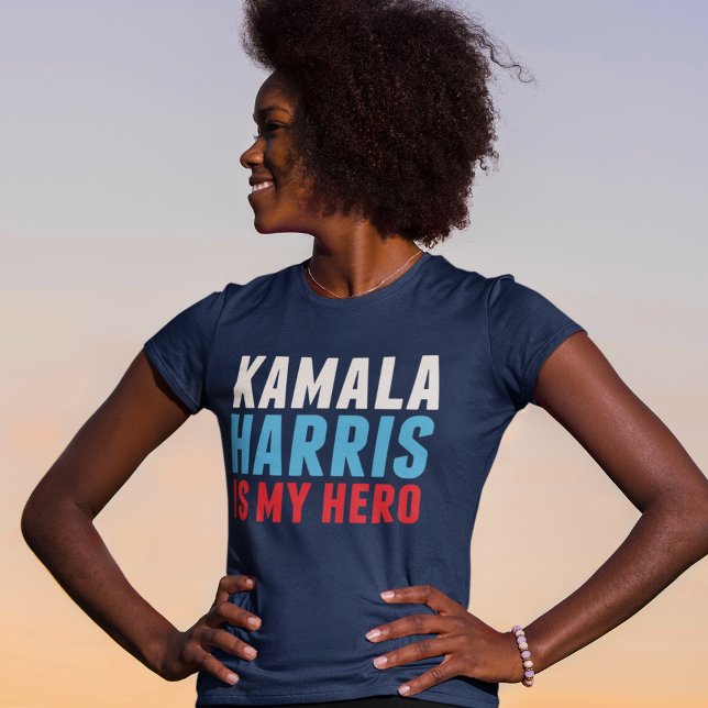 Camiseta Kamala Harris es mi heroína mujer azul (Subido por el creador)