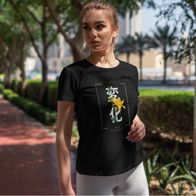 Camiseta Kanjis japonés con flores (Subido por el creador)