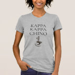 Camiseta Kappa Kappa Chino Funny Coffee Lover<br><div class="desc">Camiseta divertida para los amantes del café, baristas, servidores de restaurantes y más, este diseño tiene un giro en un nombre de fraternidad con el texto KAPPA KAPPA CHINO y una taza caliente de capuchino bajo el texto. En este diseño hay una gran variedad de colores y camisetas. Elija el...</div>