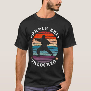 Camiseta Karate de logro de nivel de cinturón púrpura desbl