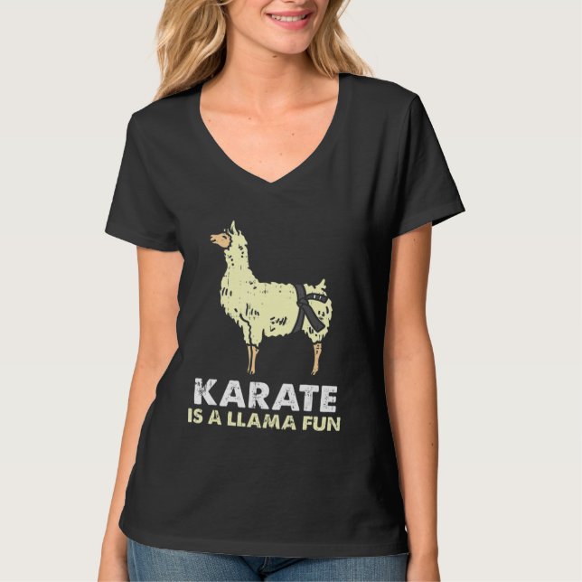 Camiseta Karate Llama Fun Black Belt Alpaca Martial Arts (Anverso)