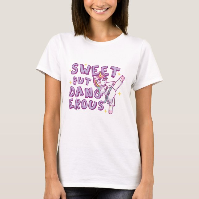 Camiseta Karate Unicorn dulce pero peligroso (Anverso)