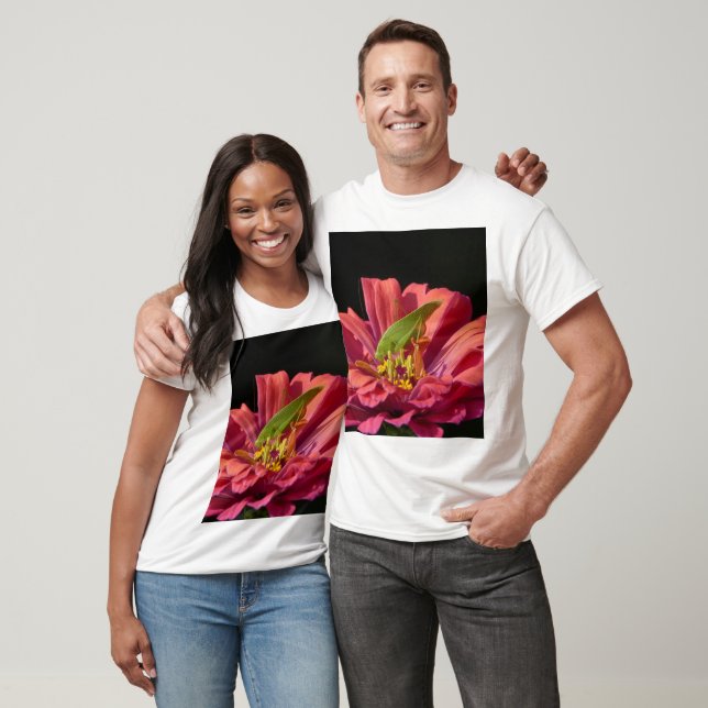 Camiseta Katydid sobre Zinnia (Unisexo)