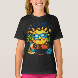 Camiseta Kawaii de Sol Brillante – Verano Divertid
