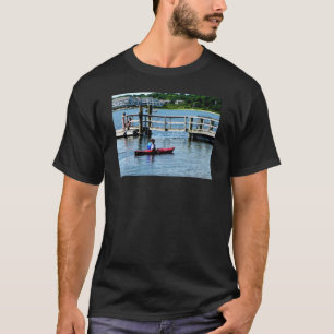Camiseta Kayak en Bristol, RI
