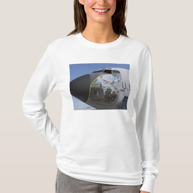 Camiseta KC-135 Estratotankerque muestra una nariz patrióti (Anverso)