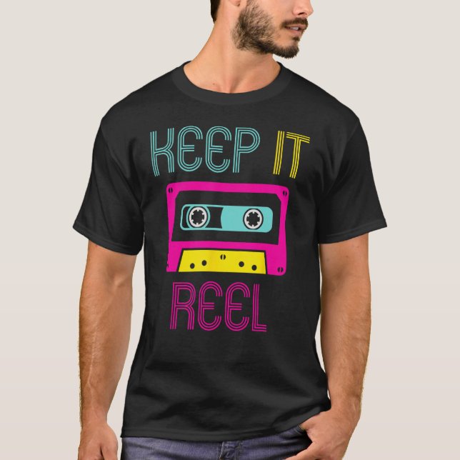 Camiseta Keep It Reel Audio Cassette Retro Music Format (Anverso)