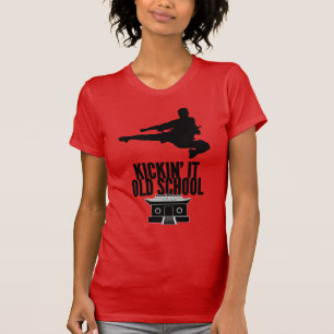 Camiseta Kickin' It Old School