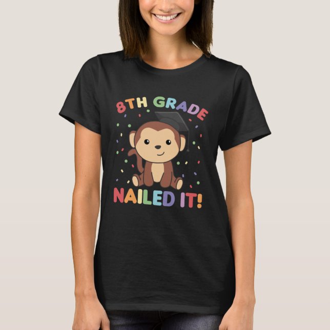 Camiseta Kids 8th Grade Nailed It Monkey Graduation (Anverso)