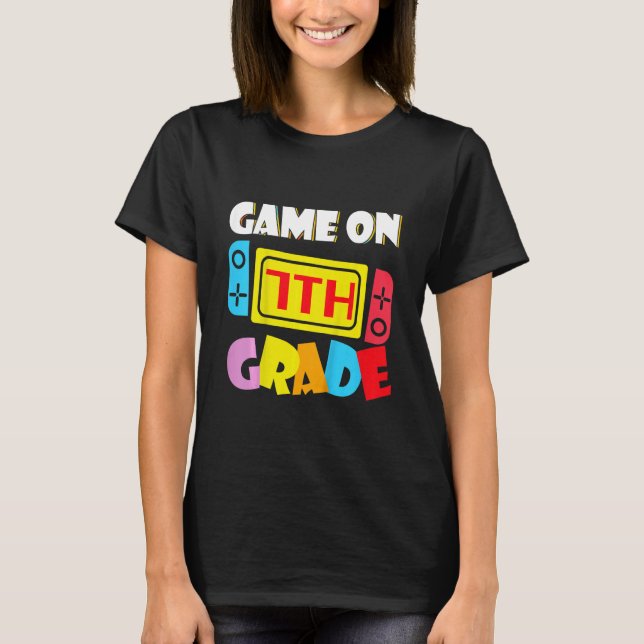 Camiseta Kids Game On 7th Grade Gaming First Day Back To Sc (Anverso)